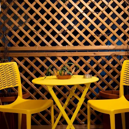 Cosmoneapolitan Bed & Breakfast Naples