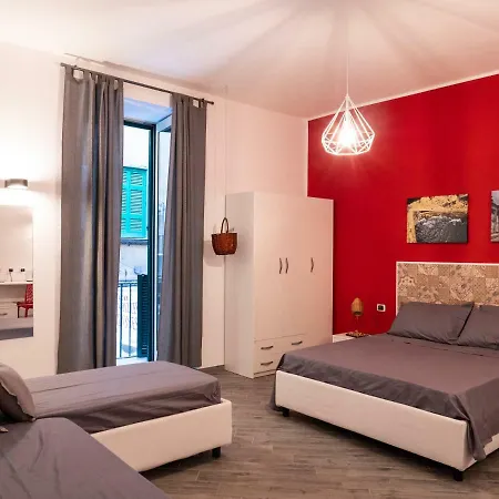 Cosmoneapolitan Bed & Breakfast