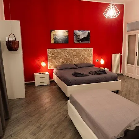 Cosmoneapolitan 4*
