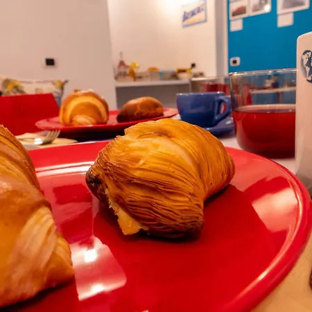 Cosmoneapolitan לינה וארוחת בוקר נאפולי