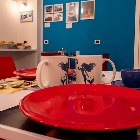 לינה וארוחת בוקר Cosmoneapolitan