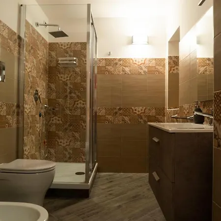 לינה וארוחת בוקר Cosmoneapolitan