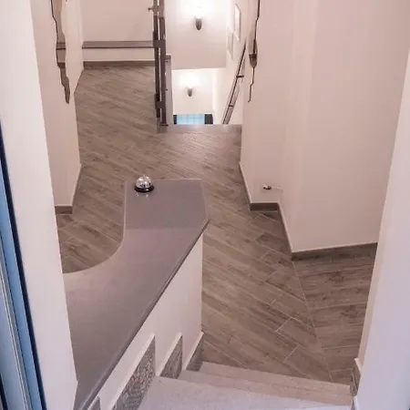 Cosmoneapolitan 4* Naples