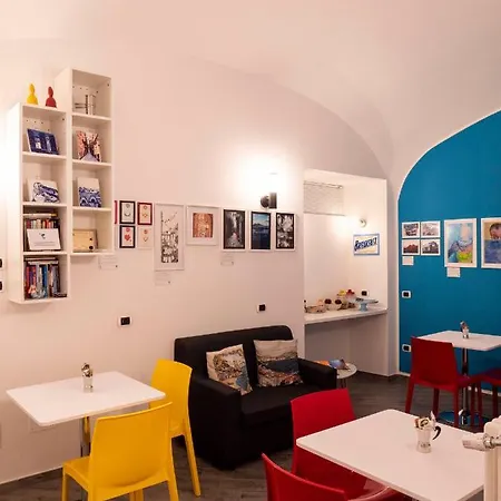 Couette-café Cosmoneapolitan 4*